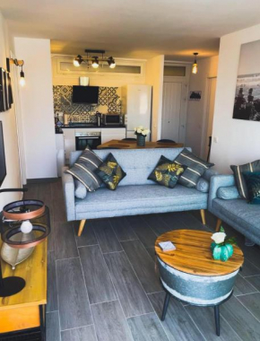 Front Line Apartment Paseo Maritimo 33 Perla 6 Fuengirola Malaga Spain